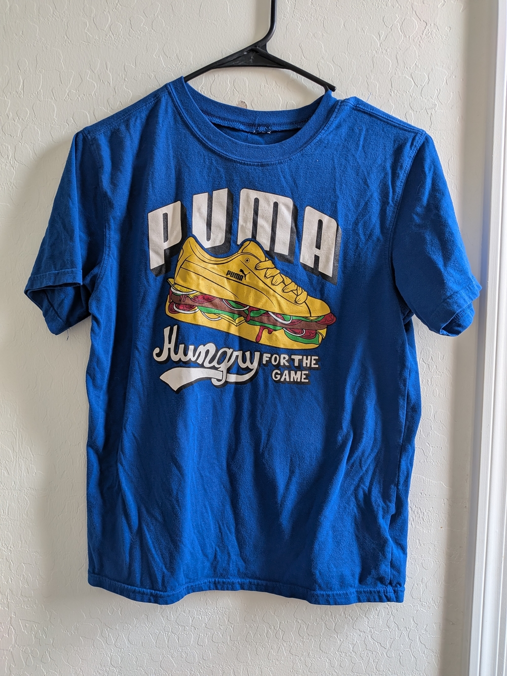 Puma Boys Blue Graphic T-Shirt Hungry For The Game Sneaker Tee Size L